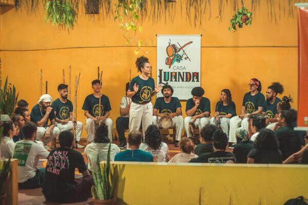 Capa de post: Projeto Vivas - Culturas Populares abre inscrições para oficinas em Maringá, Sarandi e Paiçandu 