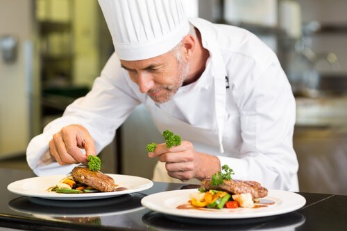 Capa de post: No Dia Internacional do Chef (20), conheça os profissionais que se destacam na cozinha dos restaurantes e bares maringaenses