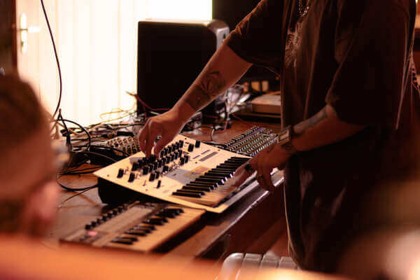 Capa de post: 2ª edição da Residência Casa Amarela está com inscrições abertas