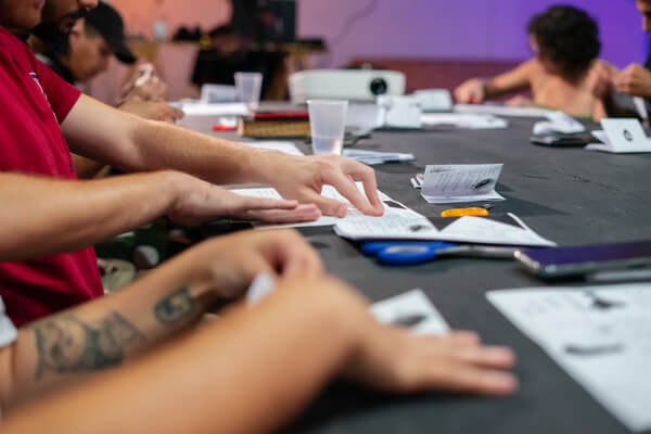 Capa de post: Residência Poética Pé Vermelho abre inscrições para formação gratuita em Maringá