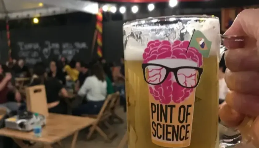 Capa de post: Pint of Science reúne debates sobre ciência e questões sociais em bares de Maringá