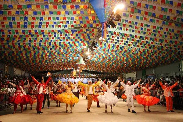 Capa de post: Festas juninas em Maringá e região para aproveitar