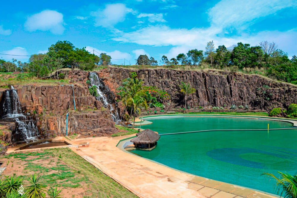 Capa de post: Hotel Fazenda perto de Maringá abre promoção em outubro para o mês das crianças: na compra de 2 diárias e ganhe a 3ª de cortesia no Salto Bandeirantes 