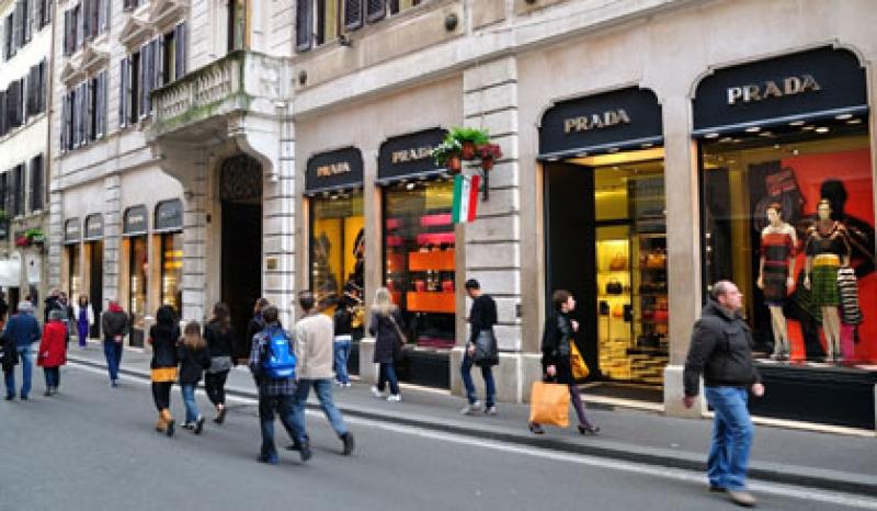 Capa de post: Comercio de Maringá começa atender até às 22h 