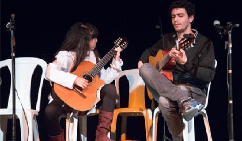 Capa de post: Projeto que oferece aulas gratuitas de instrumentos musicais está com inscrições abertas